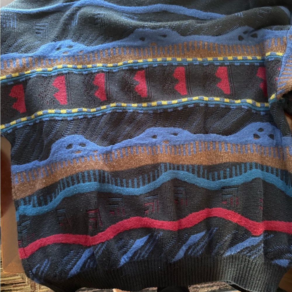 Men's Multicolor Patterned Sweater - Picture 2 of 3